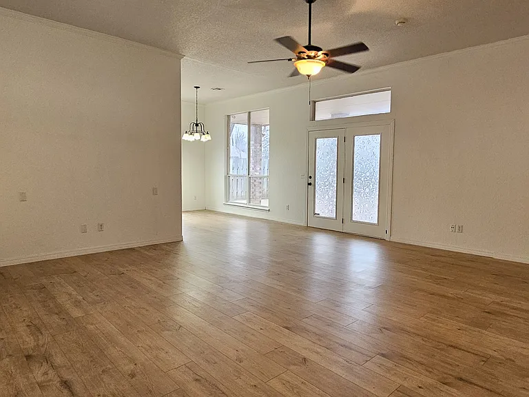 1812 Pebble Creek Blvd — Photo 7