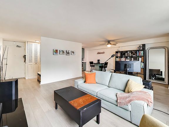 3rd image of 4250 N Marine Dr APT 2507