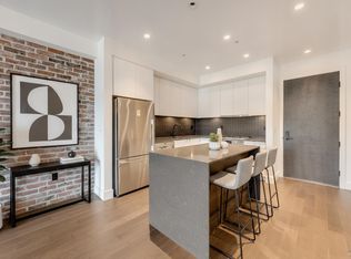 83 Moody St #406, Pt Moody, BC V3H2P5