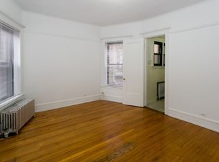 5700 S. Blackstone Avenue, Chicago, IL 60637