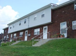 900 Spruce St, Irwin, PA 15642