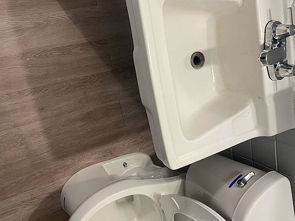 3rd image of 5844 Justina Ct APT 5