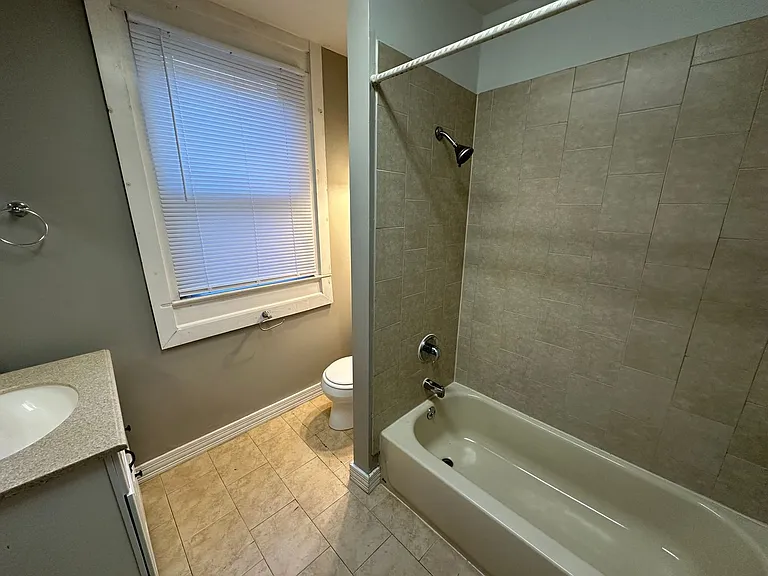Williams St 2369 MLR — Photo 15