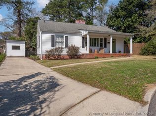 324 Fairwood Ct, Fayetteville, NC 28305