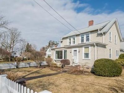 1 Beacon St, Mattapoisett, MA, 02739