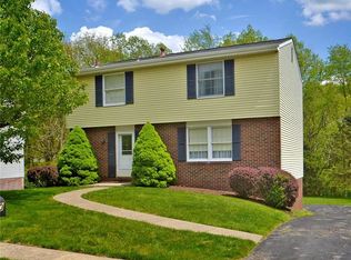 180 Penn Lear Dr, Monroeville, PA