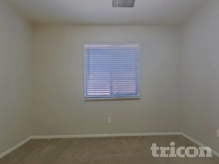 25683 W Saint Kateri Dr — Photo 11