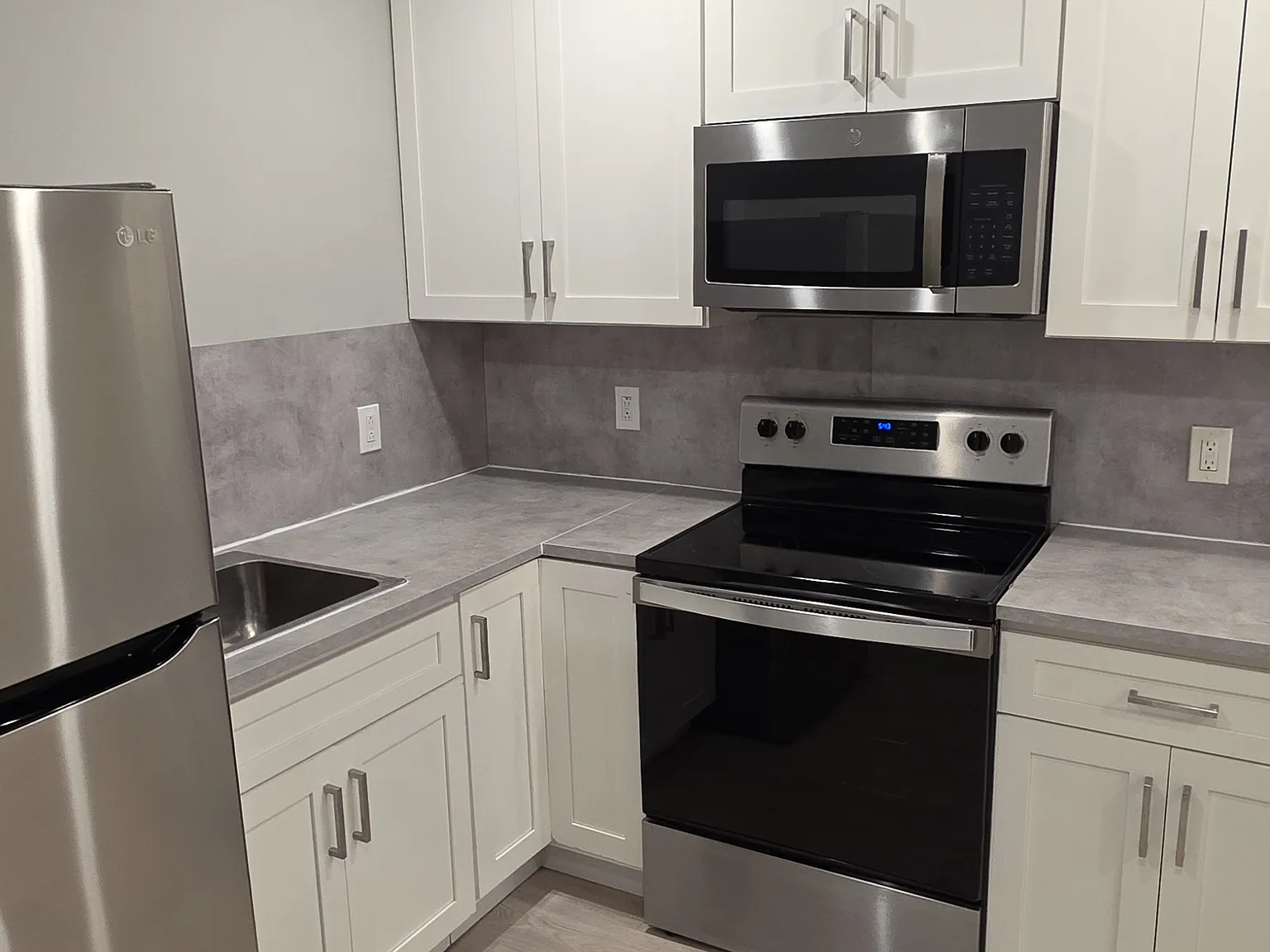 533 N Belnord Ave, Apt A — Photo 2