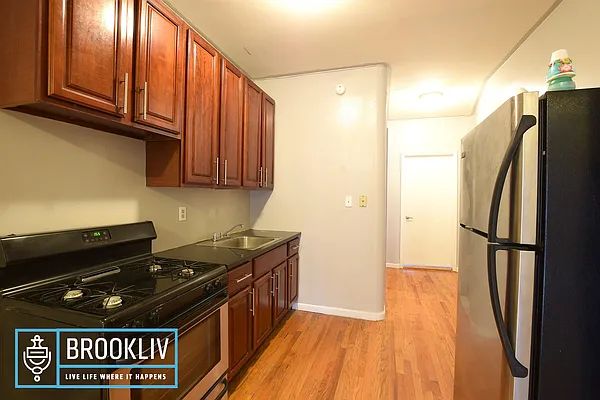 Rented by null | media 11