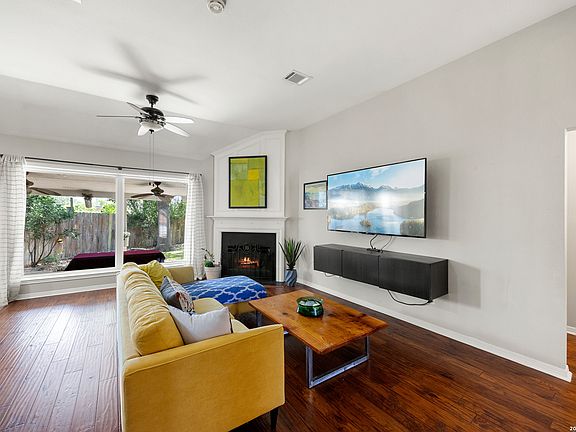5th image of 3011 FALL CREST DR