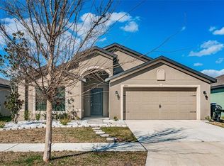 645 Chatham Walk Dr, Ruskin, FL 33570
