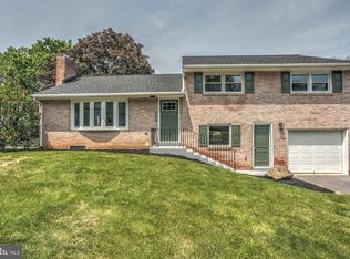 524 N Maple St, Ephrata, PA 17522