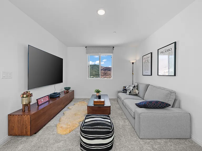 23912 Phoebe Dr — Photo 34