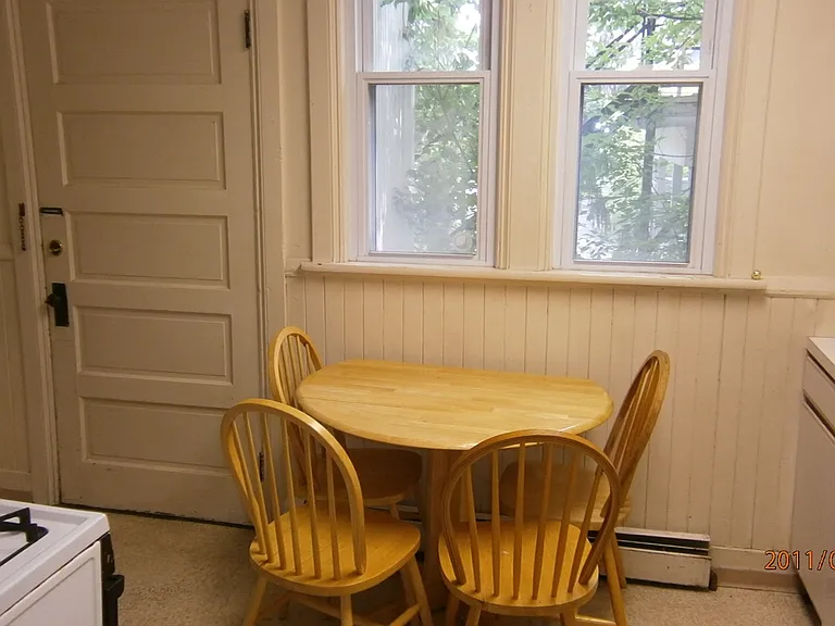 125 Highland Pl #2 — Photo 8