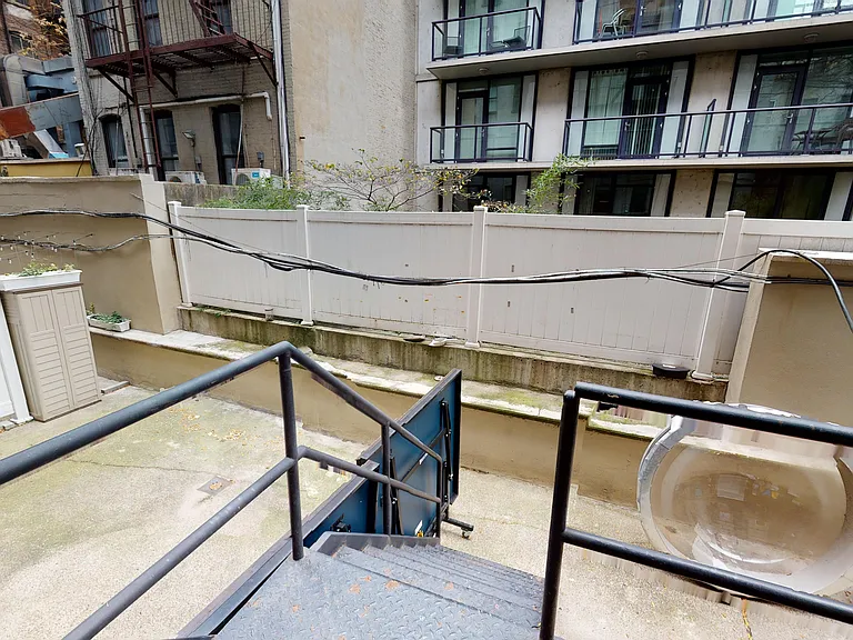 365 W 52nd St #1B — Photo 2