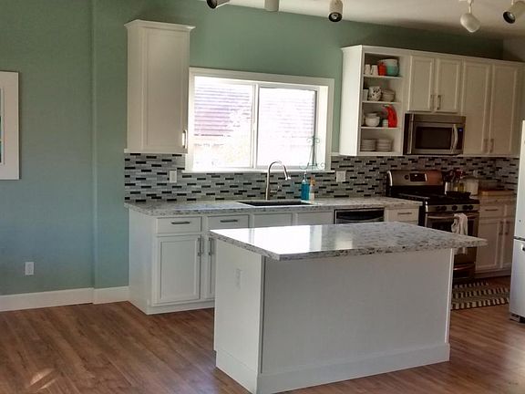 3rd image of 13720 E Shadow Pines Ln