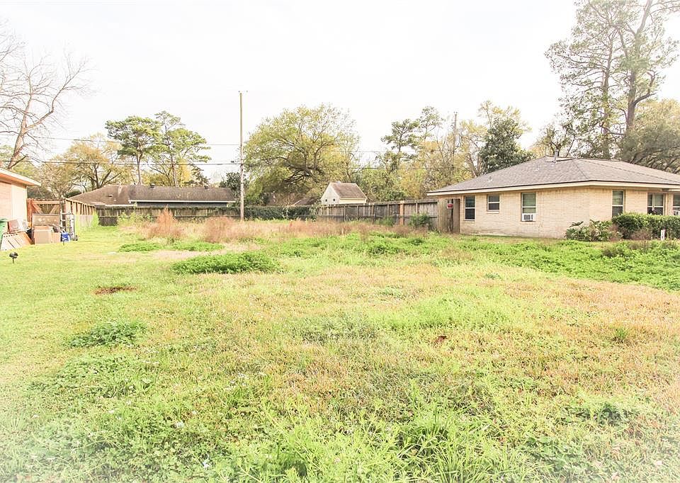 1st image of 2119 Wakefield Dr