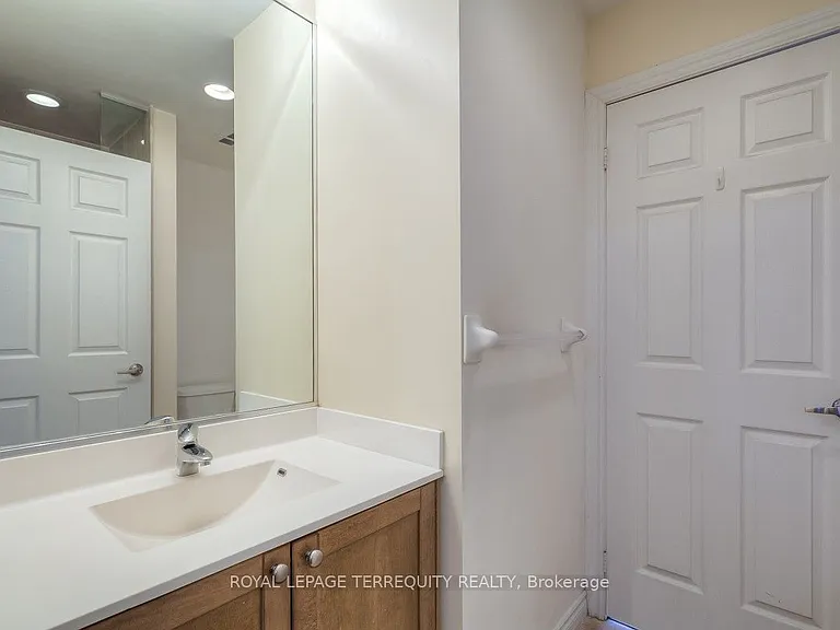 761 Bay St #3202 — Photo 25