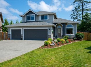 1037 NW Longview Dr, Oak Harbor, WA 98277