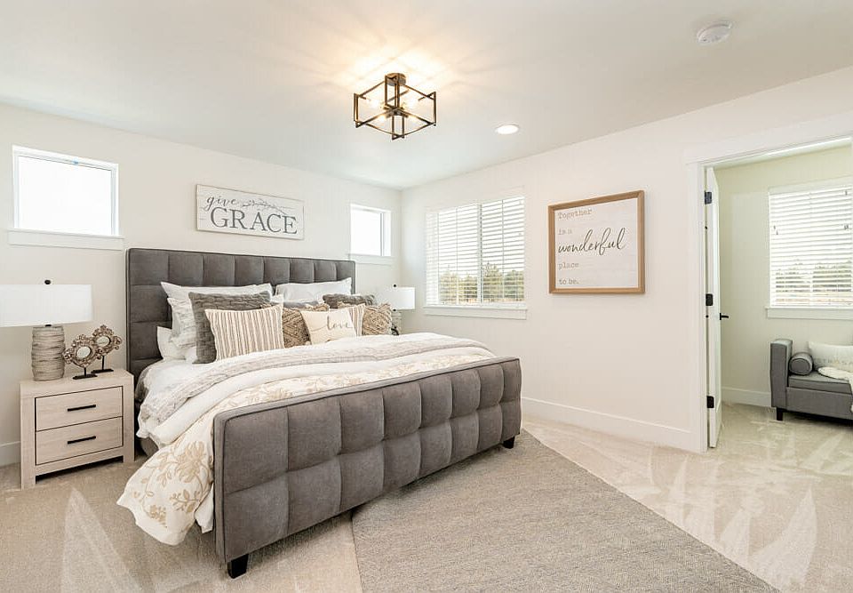 1st image of 4116 SE Century Blvd