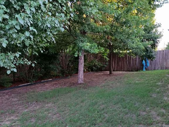 2nd image of 504 Thistle Meade Cir