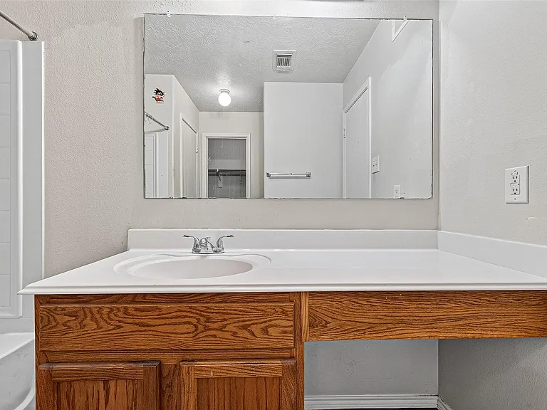 19119 Yaupon Ranch Dr — Photo 38