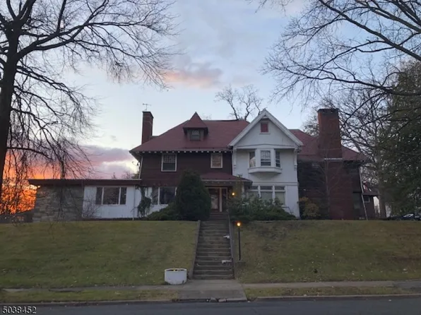 130 EAST 39TH, Paterson City, NJ 07514