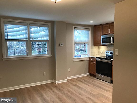 5th image of 18 S Academy Ave