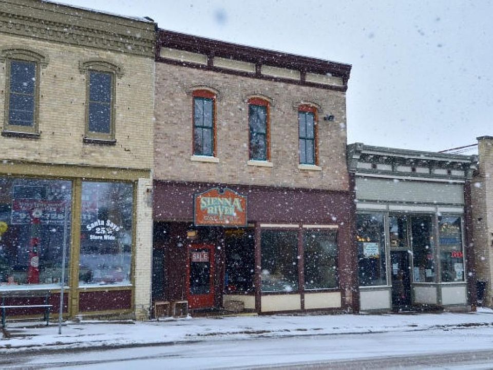 2nd image of 117 W Main St