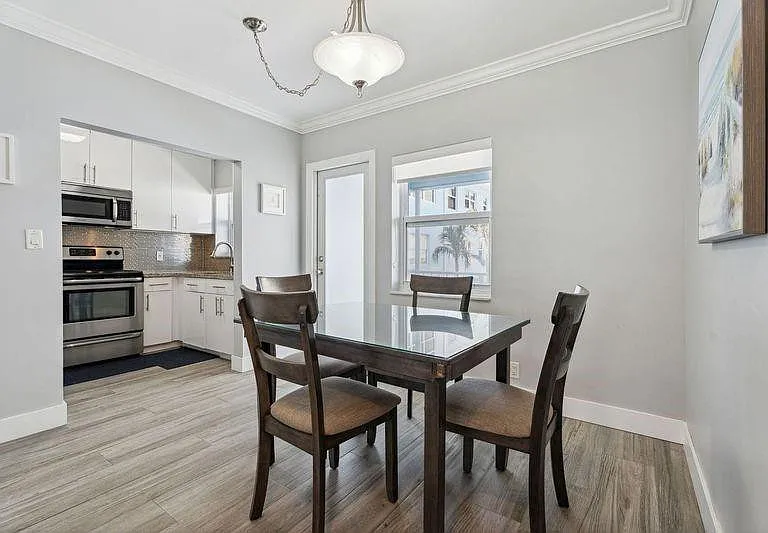315 Van Buren St #205B — Photo 6