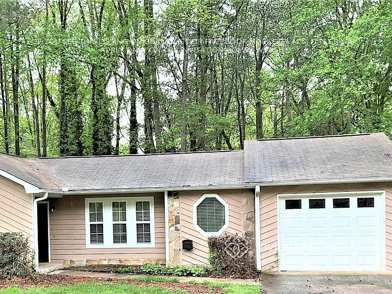 3106 Palomino Dr — Photo 2