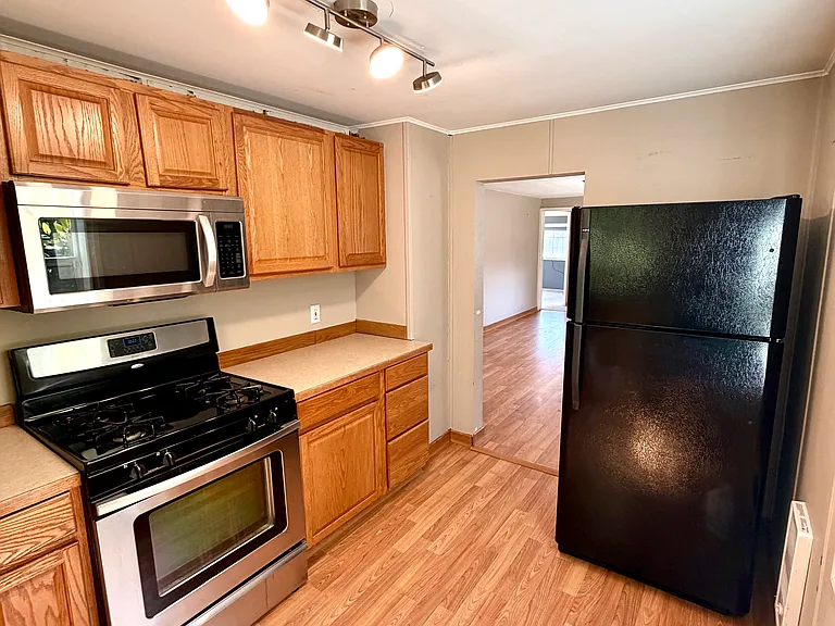 1108 Center Rd — Photo 4