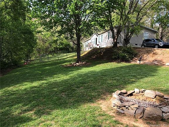 3rd image of 46 Lemon Creek Dr
