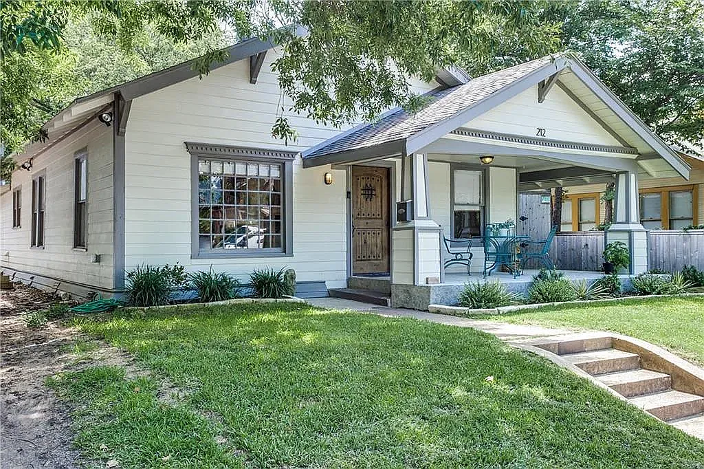 3 bed, 1850 sqft, $3,000 — Photo 1