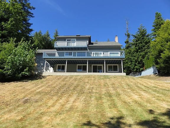 3rd image of 782 Vista Dr