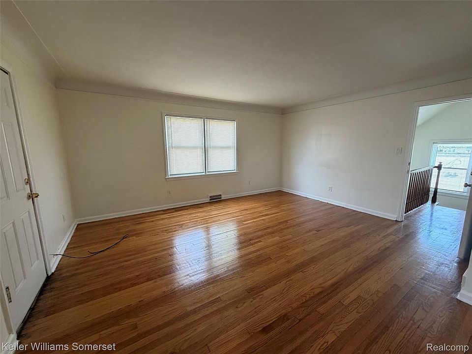 16936 Fairfield St, photo 21