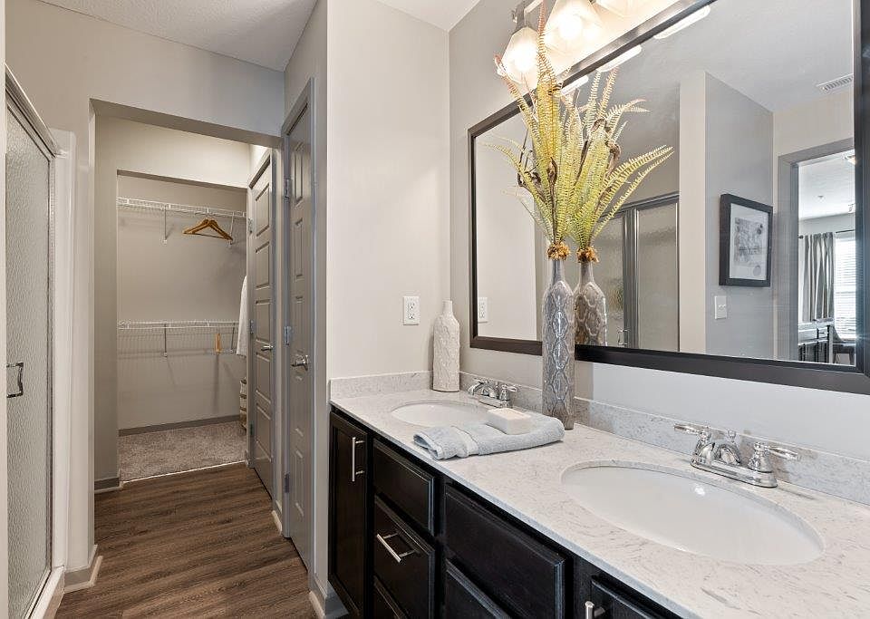 Palmer House Apartment Homes 4121 Palmer Park Cir E New Albany OH