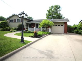 6762 Cherrygrove Rd, Niagara Falls, ON L2E5M6