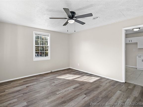 5th image of 1390 Thelbert Dr