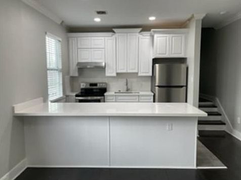 4th image of 7026 S Claiborne Ave APT A