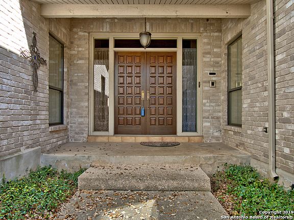 4th image of 3451 Hunters Run St