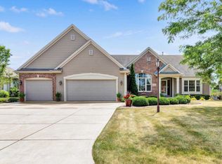 S97W13767 Stonebridge Way, Muskego, WI 53150