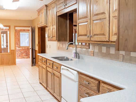 5th image of 6607 Peoria Ave