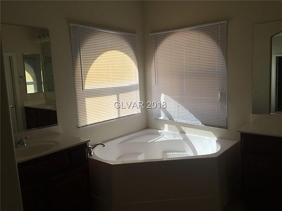 4th image of 10627 Ostend Ave