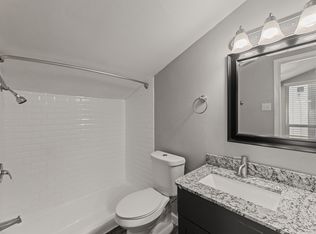 2-127-2600 Arroyo Ave, Dallas, TX 75219