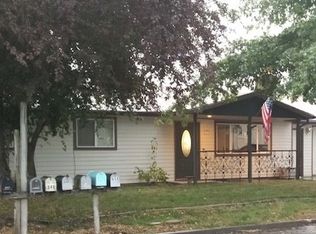 650 Dempsey St, Harrisburg, OR 97446