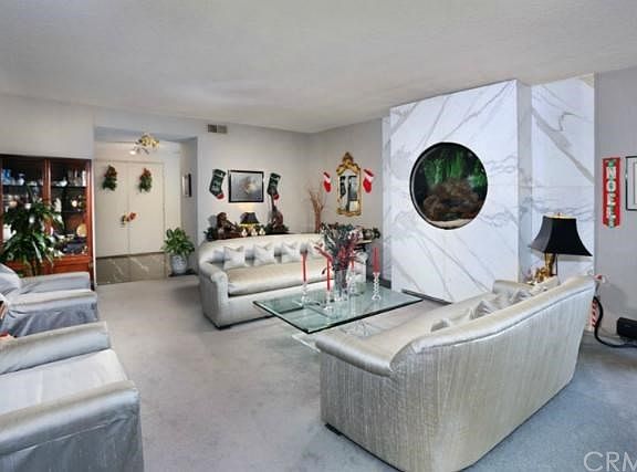 3rd image of 631 Wilcox Ave APT 2A