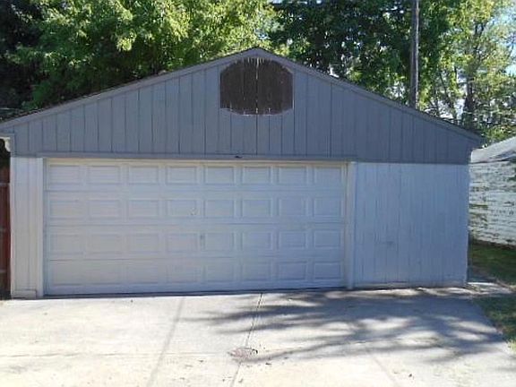 4th image of 4481 W 172nd St