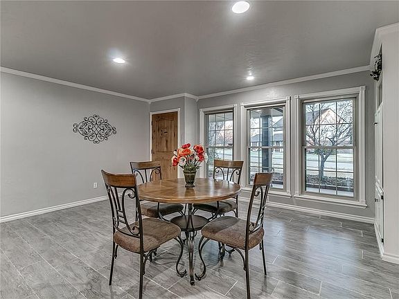 5th image of 2209 Whitbourne Pl