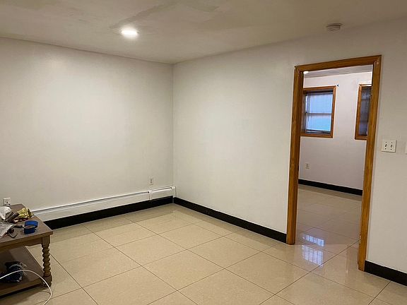 5th image of 902 42nd St #B